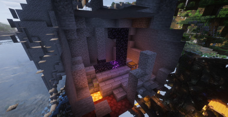 Разрушенный портал под берегом