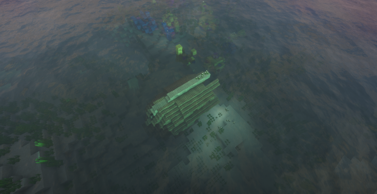 Затонувший корабль в теплых водах