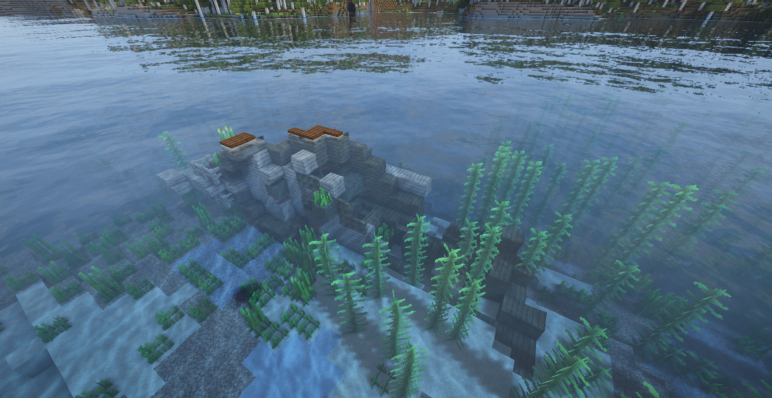 Затонувший корабль на мелководье